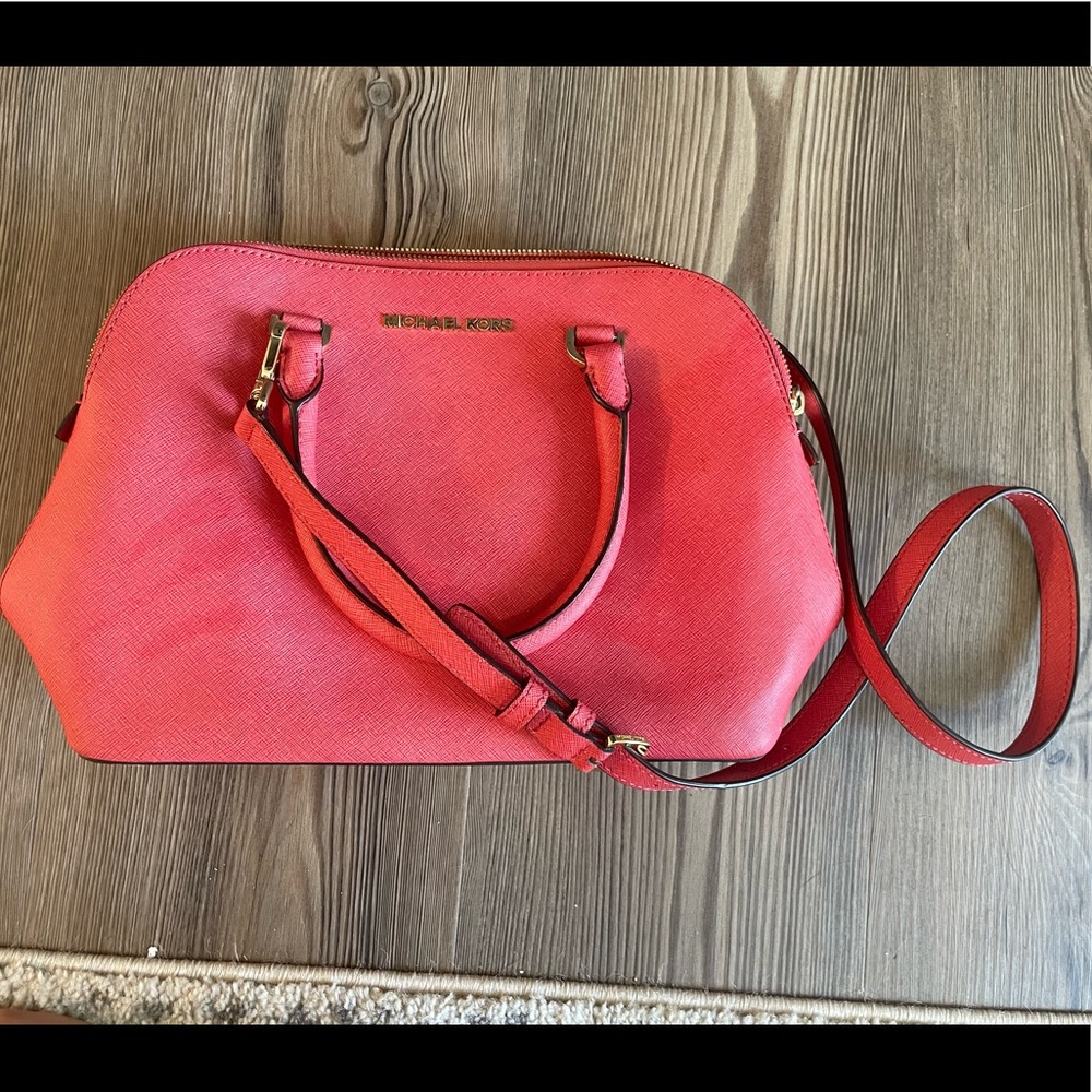Micheal Kors large dome crossbody